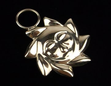 Mint Vintage 10kt Gold Sun Pendant