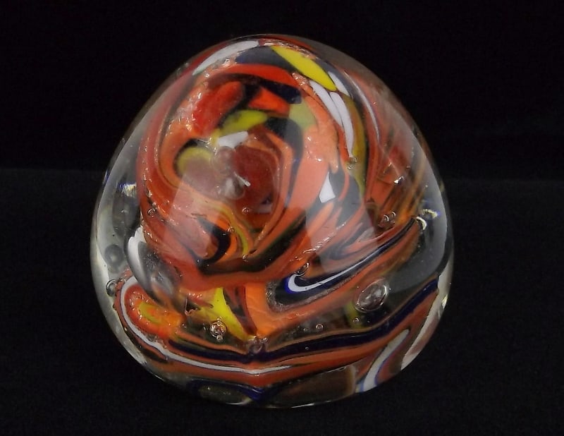 Gorgeous Vintage 1950s Murano Art Glass Paperweight: excellent condition