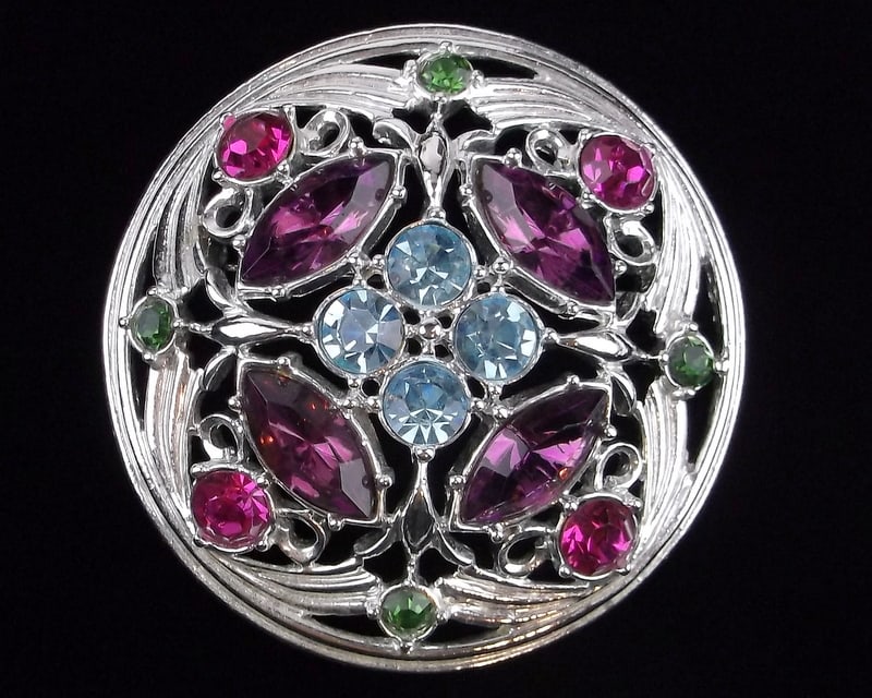 New Big Vintage 1960s Sarah Coventry Rhinestone Brooch: new condition