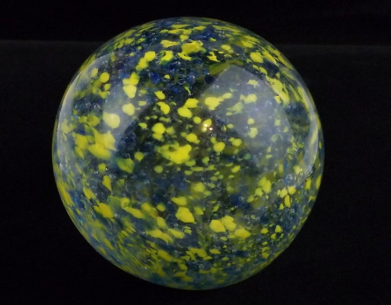 Stunning Vintage 1950s Murano Art Glass Paperweight: excellent condition