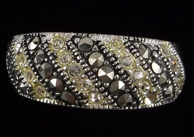 Gorgeous Vintage Sterling Silver Marcasite Ring 8 (1 of 2)