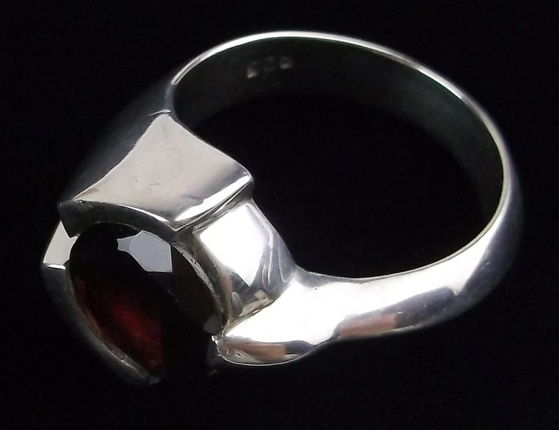Mint Vint Heavy Taxco Sterling Silver 4ct Garnet Ring 8.5 Thick (1 of 4)