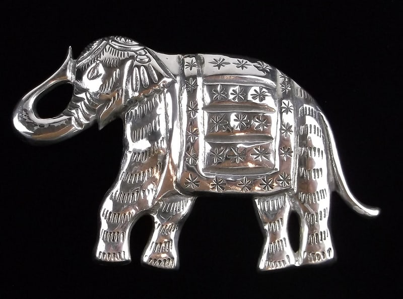 Stunning Vint Cynthia Gale Sterling Silver Elephant Brooch Thick (1 of 4)