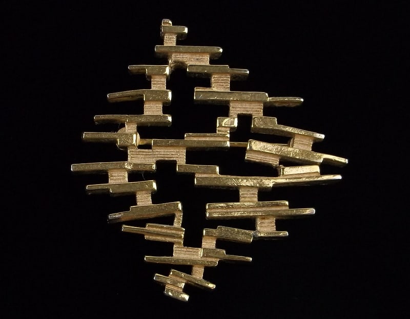 Mint Vintage 1960s Crown Trifari Abstract Brooch: Mint Condition, In Like New Condition, Perfect