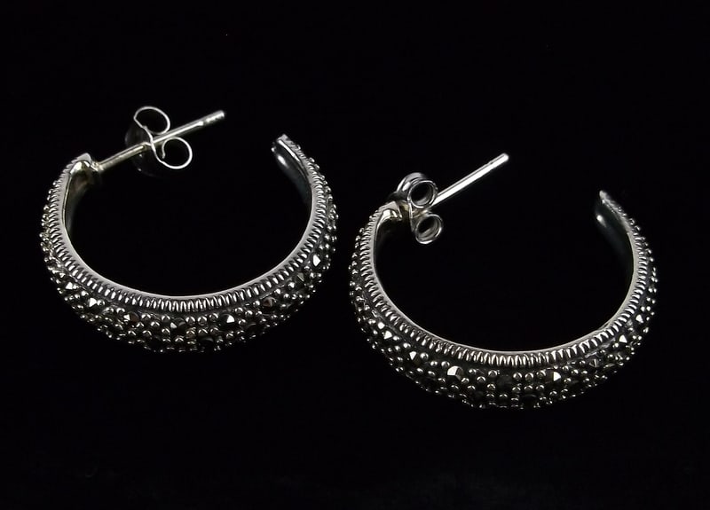 New Vintage Sterling Silver Marcasite Hoop Earrings: Solid Sterling Silver Guaranteed, in Brand New Never Worn Condition.