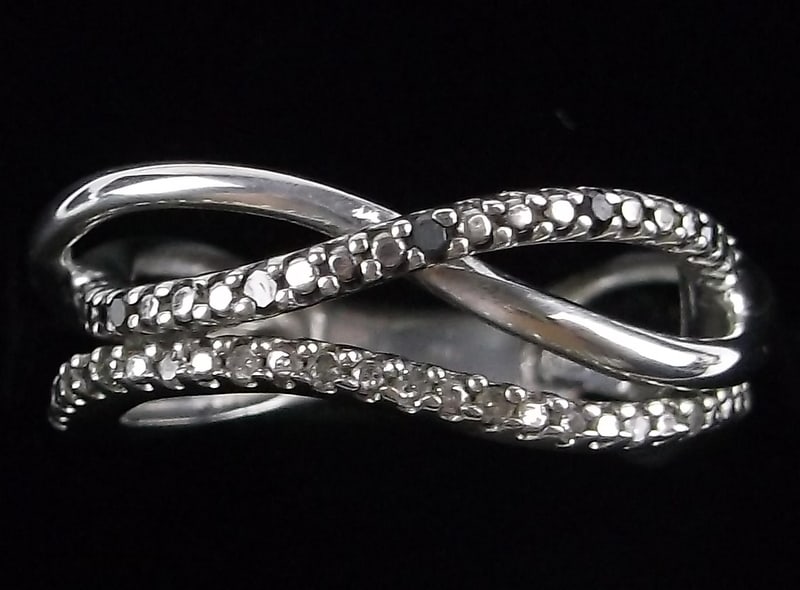 Mint Vintage Sterling Silver Diamond Ring 7 (1 of 3)