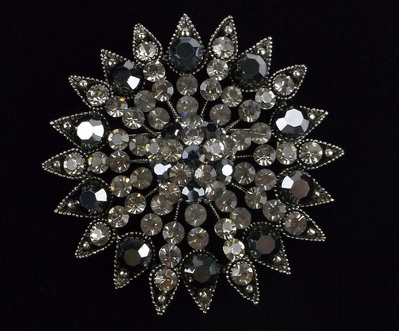 Big Mint Vintage Rhinestone Brooch (1 of 3)
