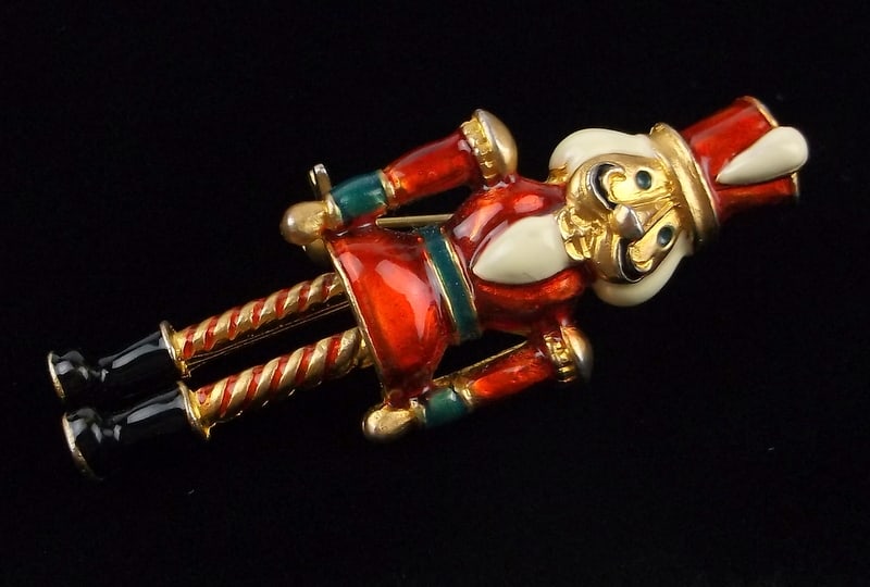 Mint Vintage Enameled Vero Christmas Nutcracker Brooch: Mint Condition, In Like New Condition, Perfect