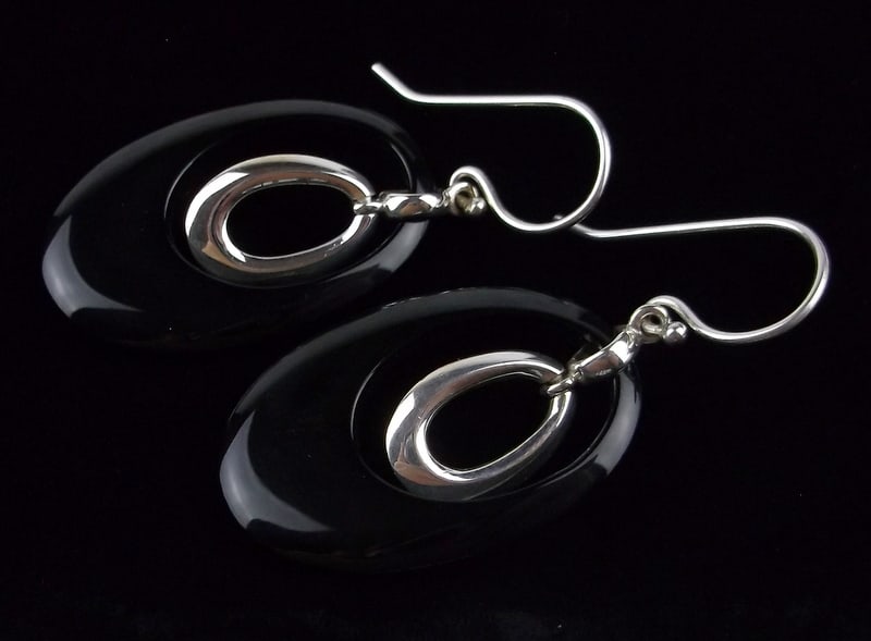 New Sterling Silver Designer Onyx Drop Earrings: Solid Sterling Silver Guaranteed, in Brand New Never Worn Condition.
