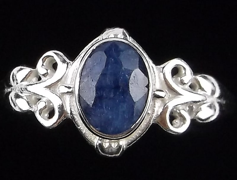 New Sterling Silver .75 ct Sapphire Ring Size 8 (1 of 2)