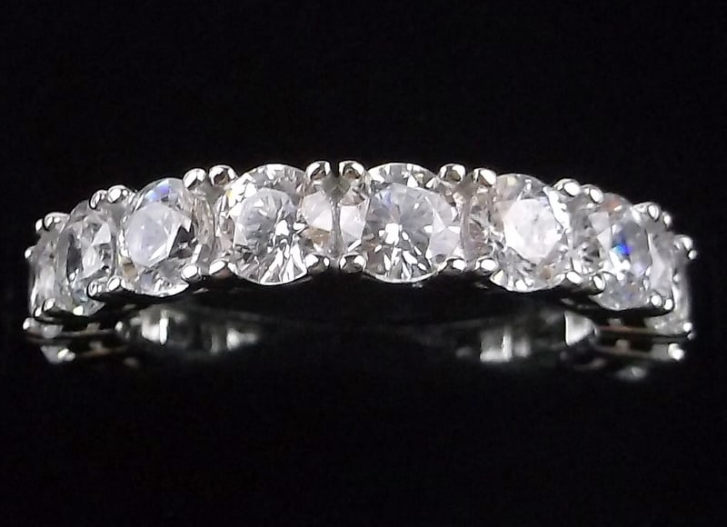 New Sterling Silver White Stone Surround Ring Size 7 (1 of 3)