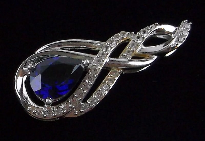 New Designer Sterling Silver .75 ct Sapphire Pendant (1 of 2)