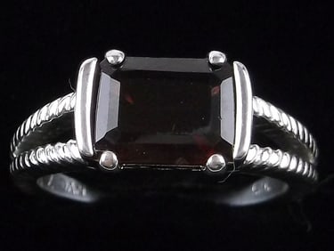 Mint Vintage Sterling Silver 2ct Garnet Ring Size 7