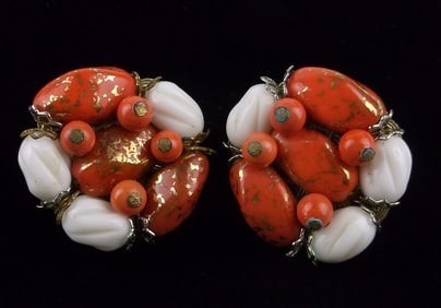 Mint Vintage 1950s HOBE Lucite Cluster Earrings