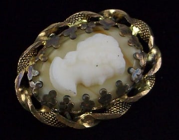 Stunning 1940s 12kt GF Celluloid Cameo Pendant