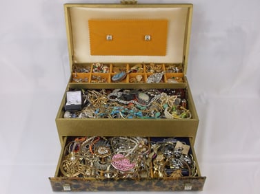 HUGE Jewelry Box FULL Of Vintage Mixed Jewelry With Box
