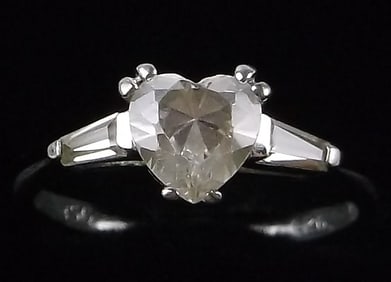 Stunning Vintage Sterling Silver Heart Ring Size 5.5