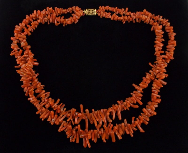 Mint Vintage 1940s Double Red Coral Necklace 16" (1 of 3)