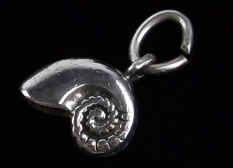 Mint Vint Sterling Silver Nautilus Shell Charm Pendant (1 of 1)