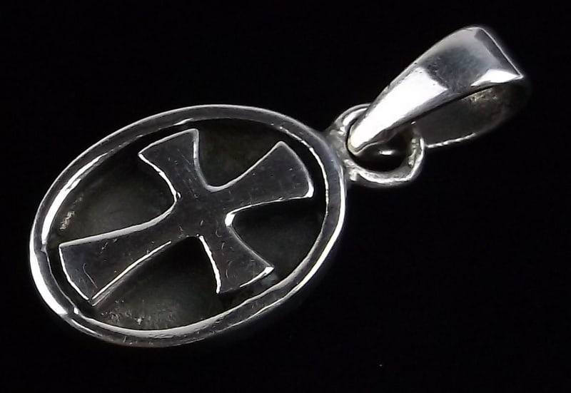 Mint Vintage Sterling Silver Cross Pendant (1 of 2)