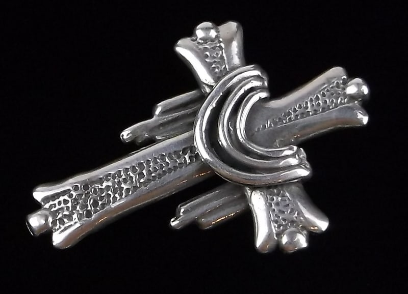 Mint Vintage Sterling Silver Cross Pendant (1 of 2)