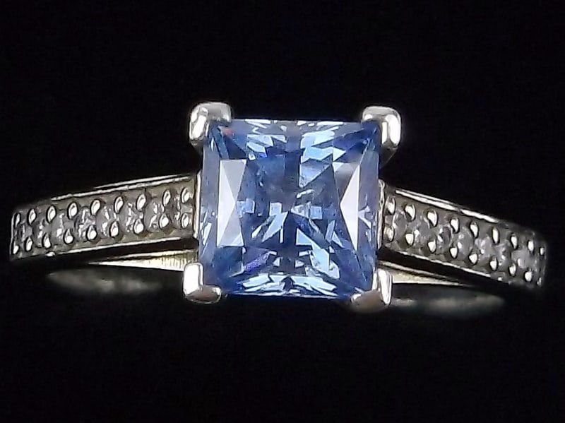 Stunning Vintage Sterling Silver Tanzanite Ring Size 7: Guaranteed Solid 925 Sterling Silver, in Excellent Condition