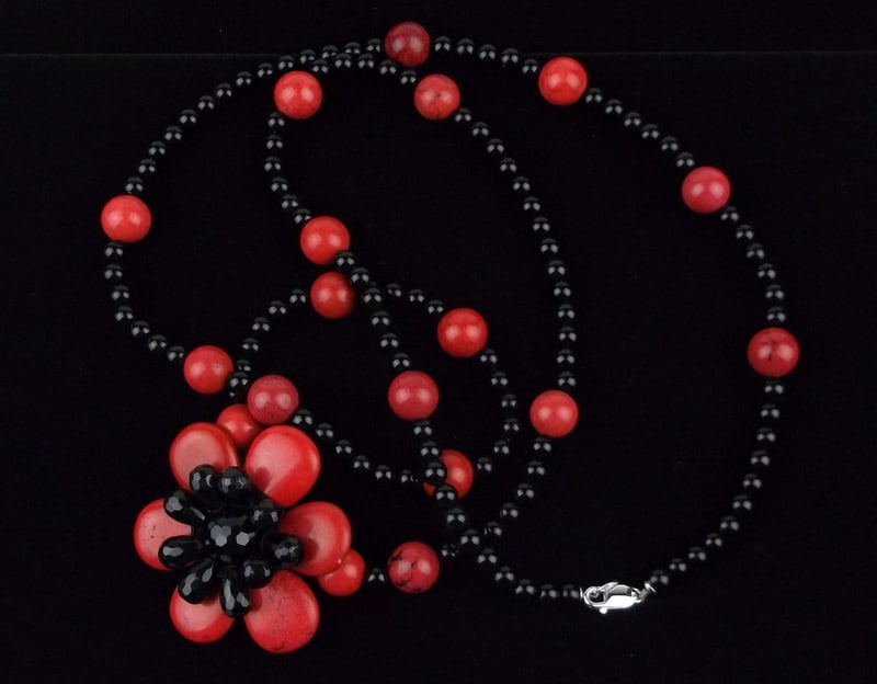 New Boxed Designer Sterling Silver Red Jasper Onyx Necklace 40": Solid Sterling Silver Guaranteed, in Brand New Never Worn Condition.