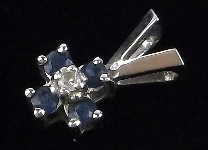 New Vintage 14kt Gold Sapphire Diamond Pendant Small (1 of 3)