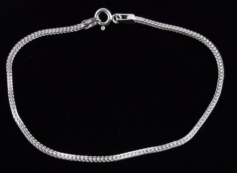New Sterling Silver Soft Chain Bracelet 7.5": Solid Sterling Silver Guaranteed, in Brand New Never Worn Condition.