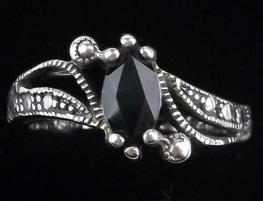 Mint Vintage Sterling Silver Onyx Ring 6.5