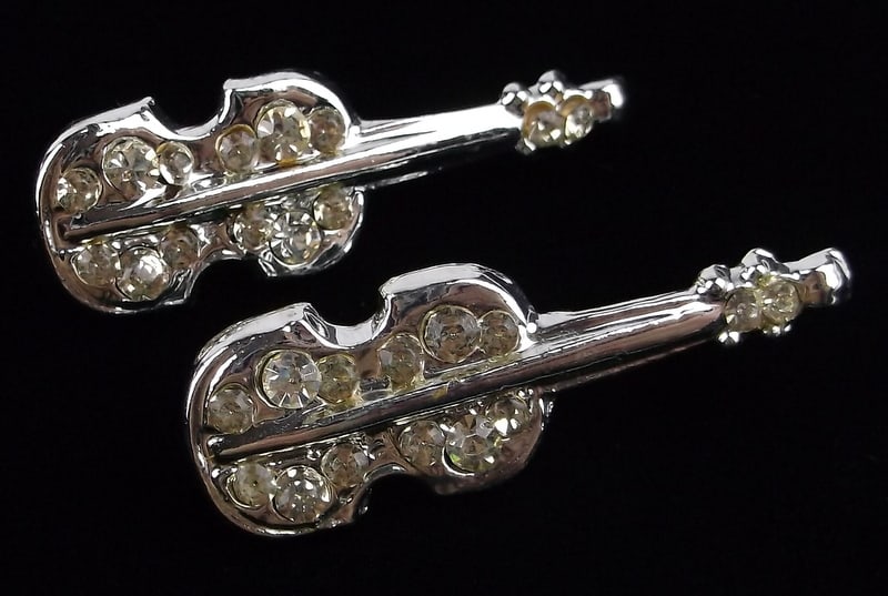 2 New Vintage 1950s Rhinestone Violin Brooch Set (1 of 3)