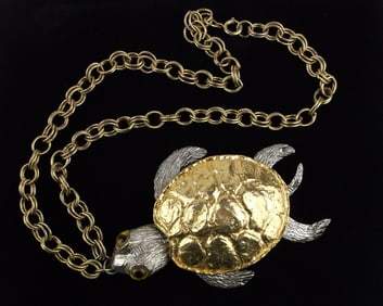 Mint Vint 1960s Big Articulated Turtle Necklace 20"