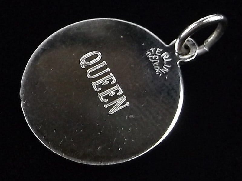 Mint Vint Sterling Silver Queen Rainbow National Pendant: Guaranteed Solid 925 Sterling Silver, in Excellent Condition