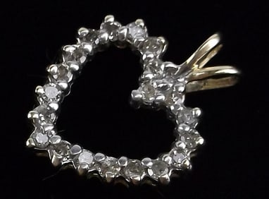 Mint Vintage 10kt Gold Diamond Heart Pendant 1.18g