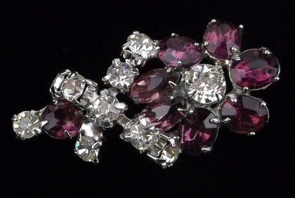 New Vintage 1960s Rhinestone Flower Brooch