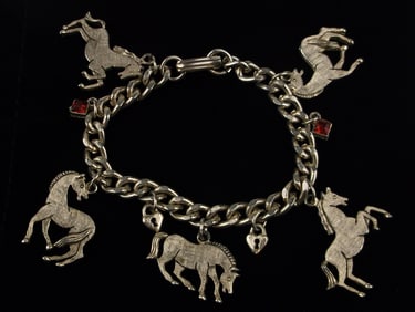 Mint Vintage 1960s Rhinestone Horse Bracelet 7"