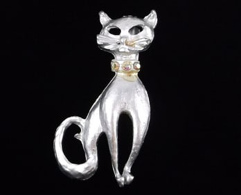 Stunning Vintage 1960s Enameled Rhinestone Cat Brooch