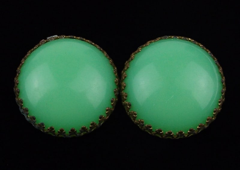 Gorgeous Vintage 1940s Lucite Earrings: excellent condition