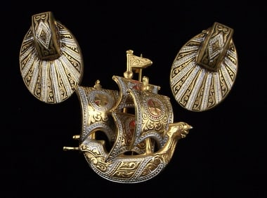 Gorgeous Vint 1960s Spain Ship Brooch Earrings Set