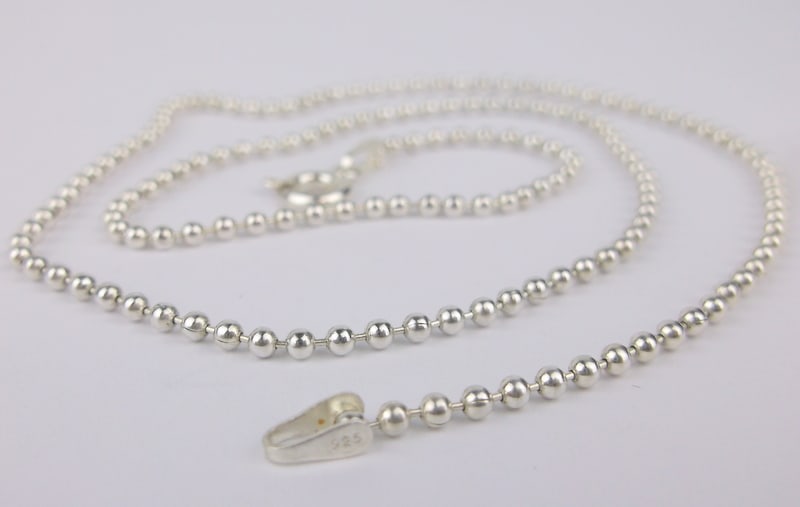 New Vintage Italian Sterling Silver Ball Chain Necklace 16": Solid Sterling Silver Guaranteed, in Brand New Never Worn Condition.