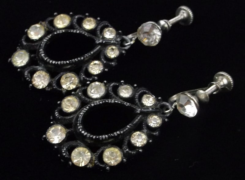 Gorgeous Vintage 1950s Rhinestone Drop Earrings (1 of 3)