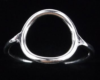New Sterling Silver Circle Ring Size 8.25