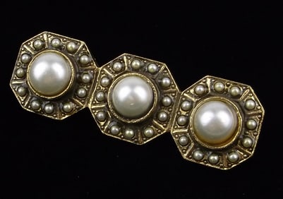 Mint Vintage 1960s Faux Pearl Brooch