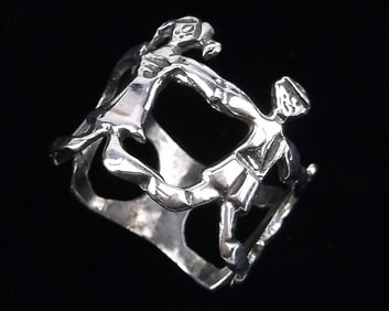 Stunning Vintage Sterling Silver Children Ring 4.25