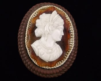 Stunning Vintage 1930s French Celluloid Cameo Brooch