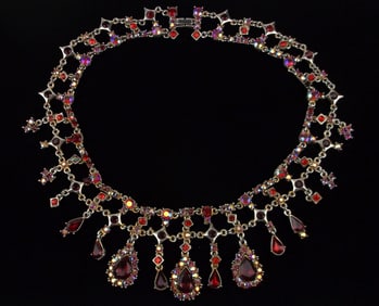 Stunning Vint 1950s Ruby Red Rhinestone Cascade Necklace 17"