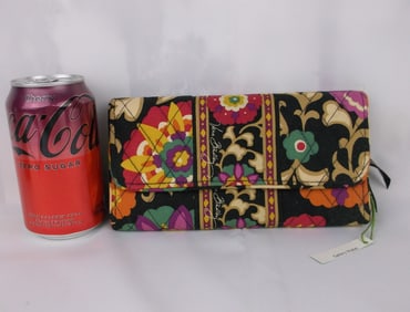 New Vera Bradley Gallery Wallet
