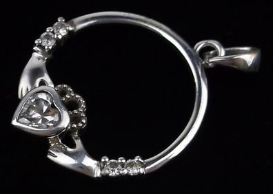 Mint Vintage Sterling Silver Claddagh Pendant