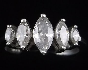 Stunning Vintage Sterling Silver Ring Size 6