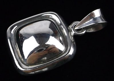 Stunning Vintage Sterling Silver Pendant